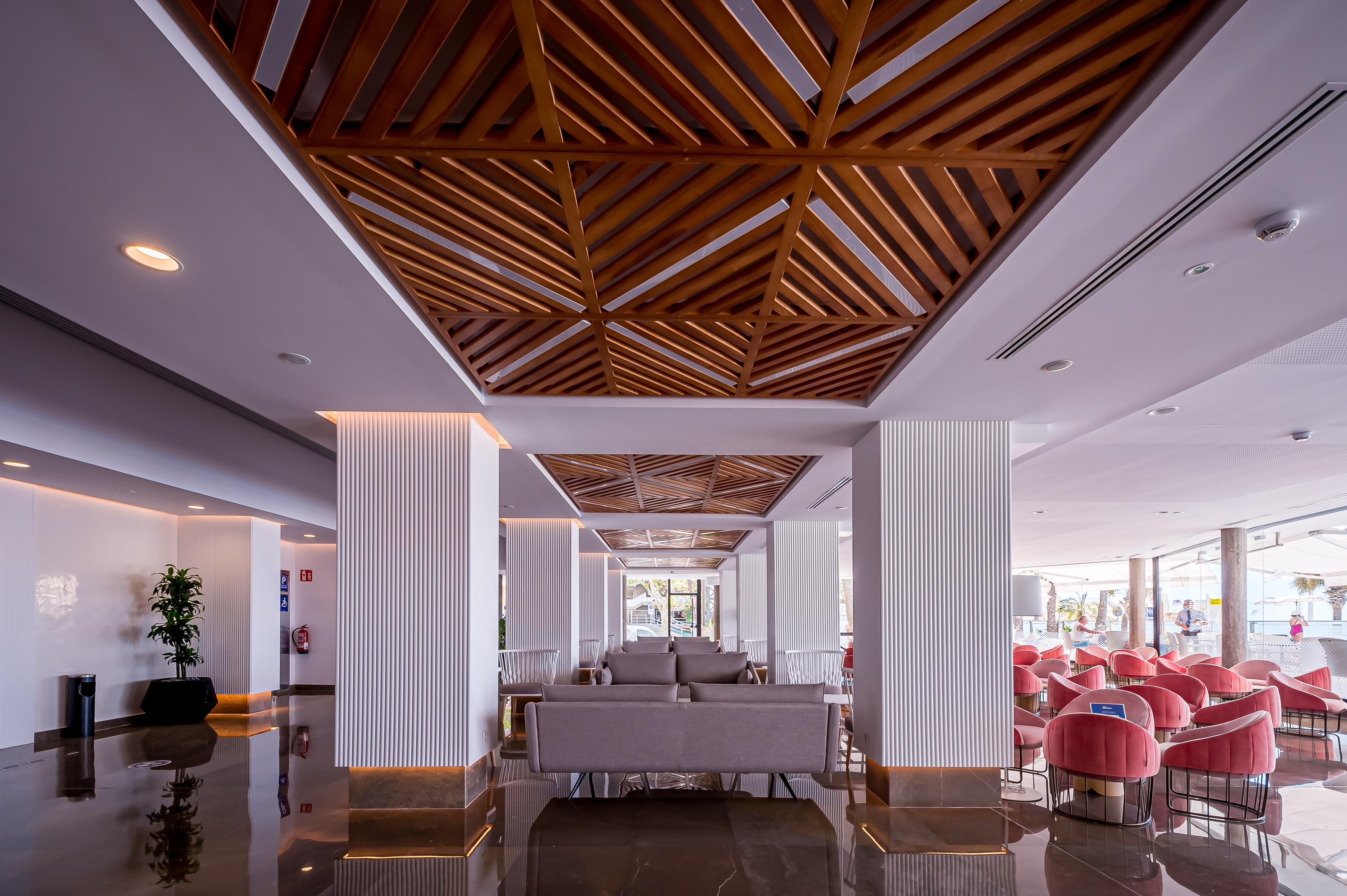 Hotel Cimbel Μπένιντορμ Εξωτερικό φωτογραφία
